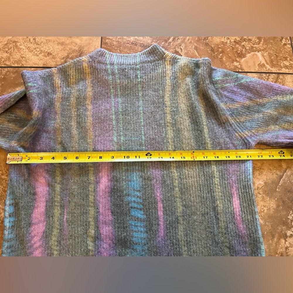 PARFOIS striped knit sweater, multi-color design
ribbed texture round neckline - Picture 10 of 13